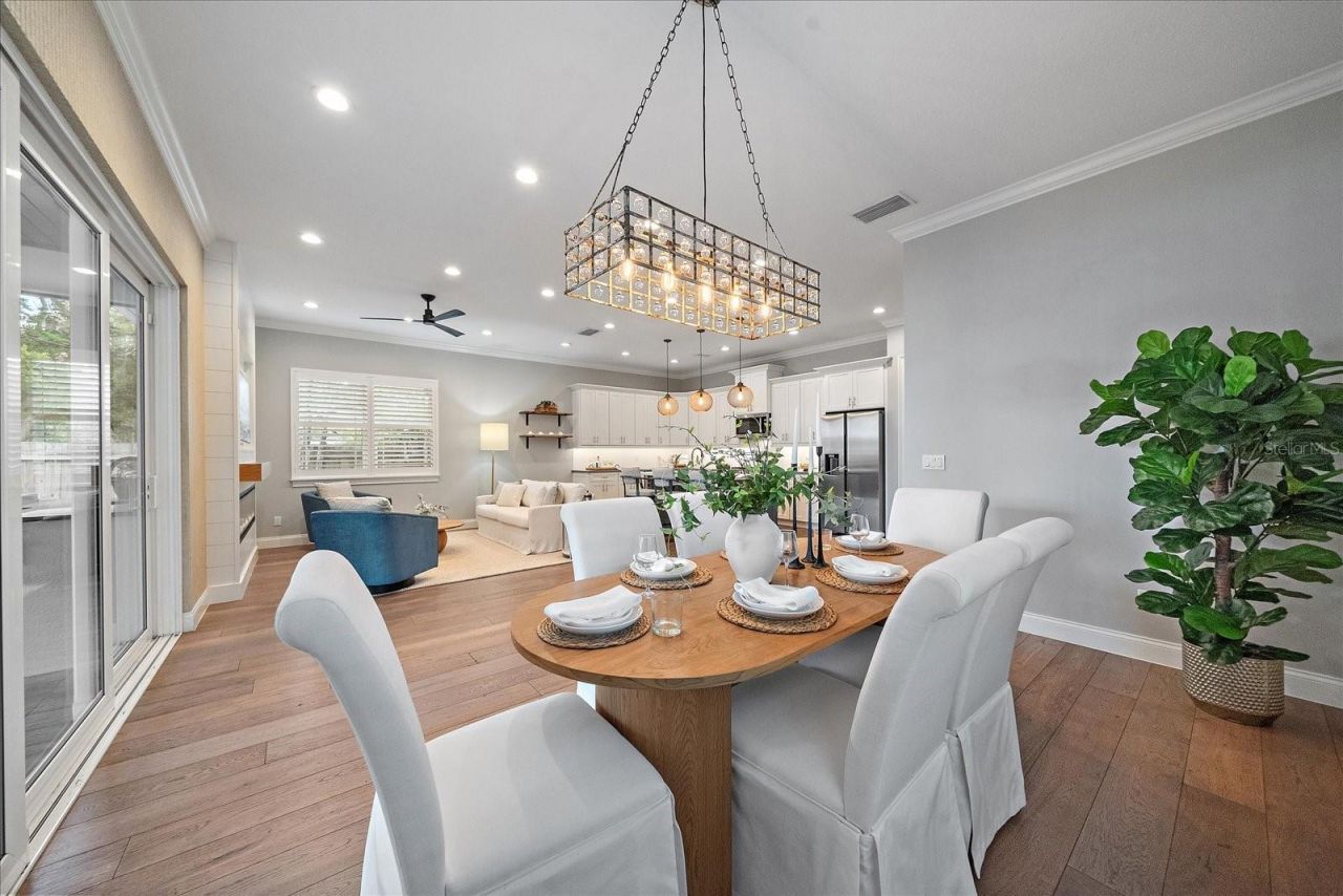 2207 Wisteria Street, Sarasota, FL 34239 Photo