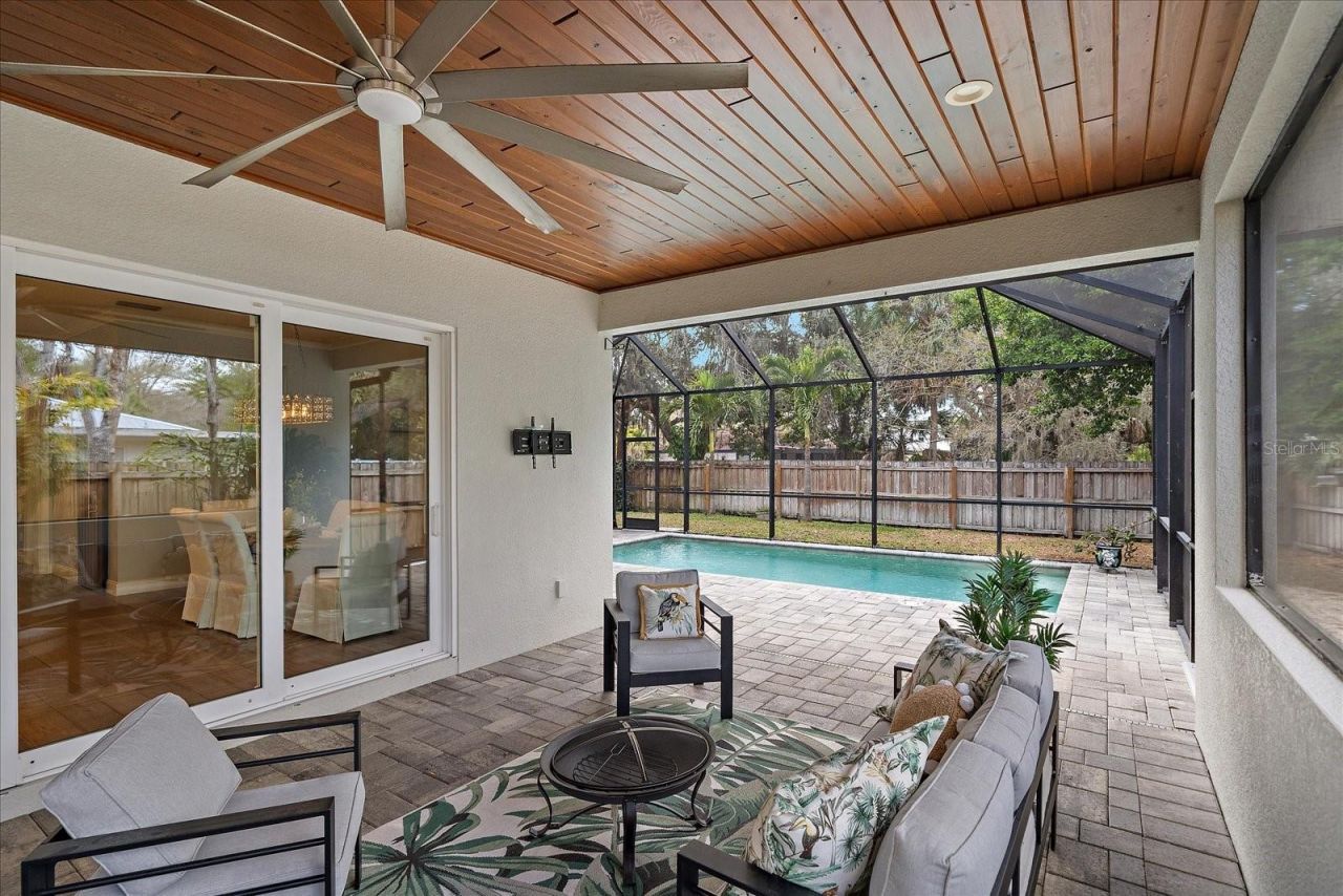 2207 Wisteria Street, Sarasota, FL 34239 Photo