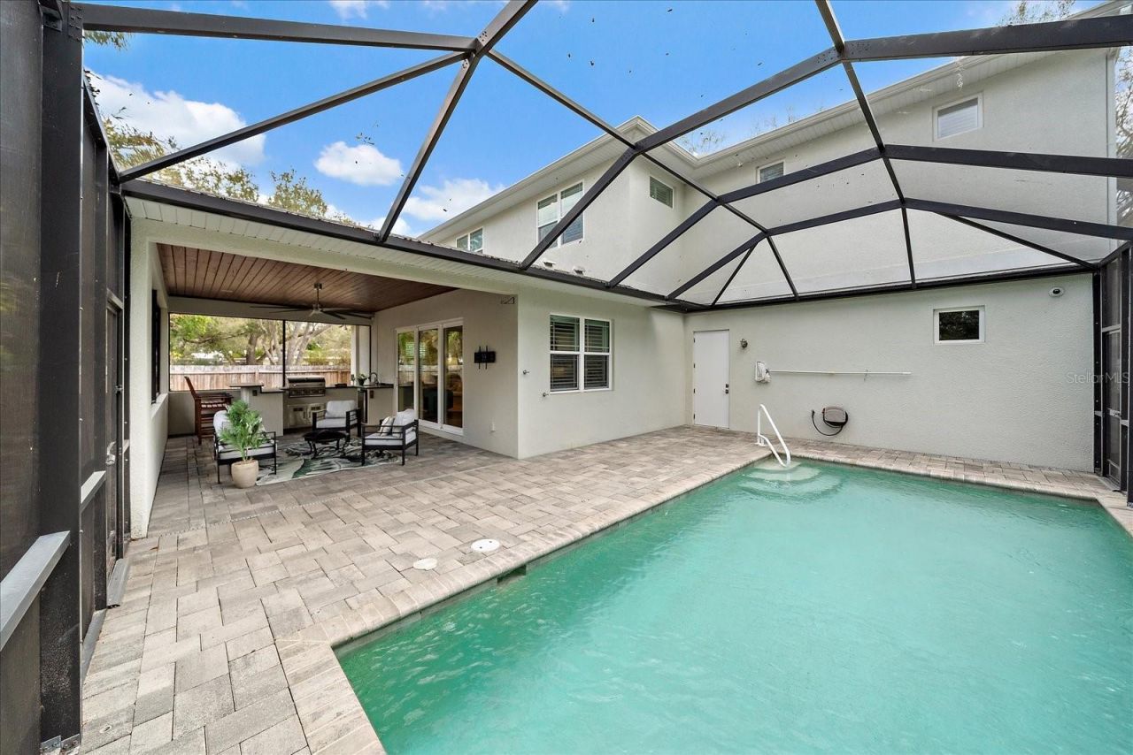 2207 Wisteria Street, Sarasota, FL 34239 Photo