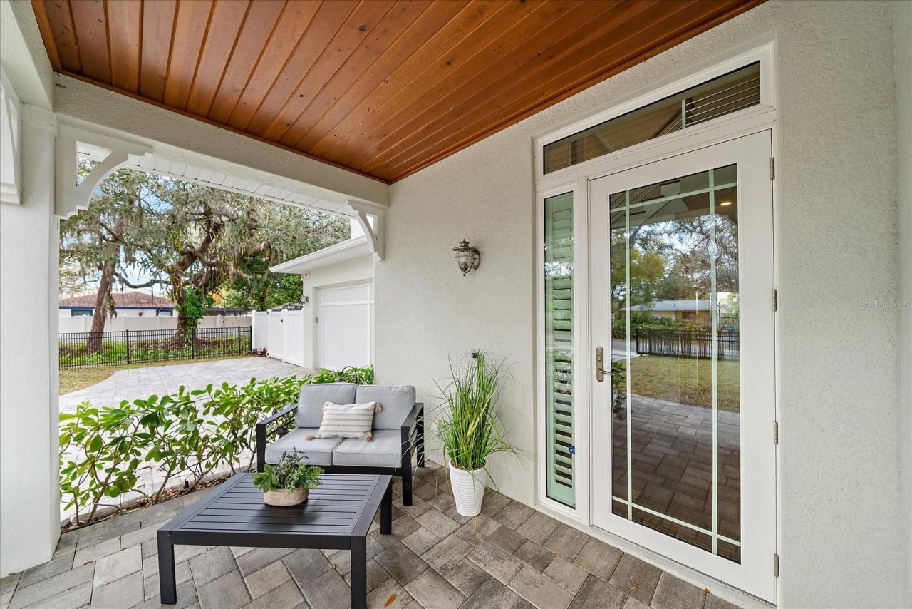 2207 Wisteria Street, Sarasota, FL 34239 Photo