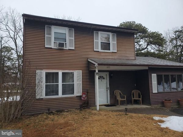 605 RED FEATHER TRAIL, BROWNS MILLS, NJ 08015