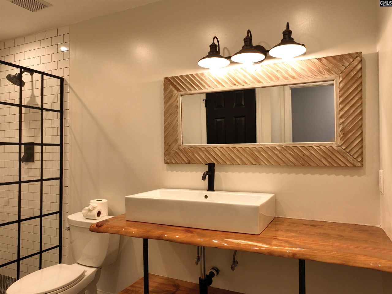 211 Shoreline Drive  Photo 19