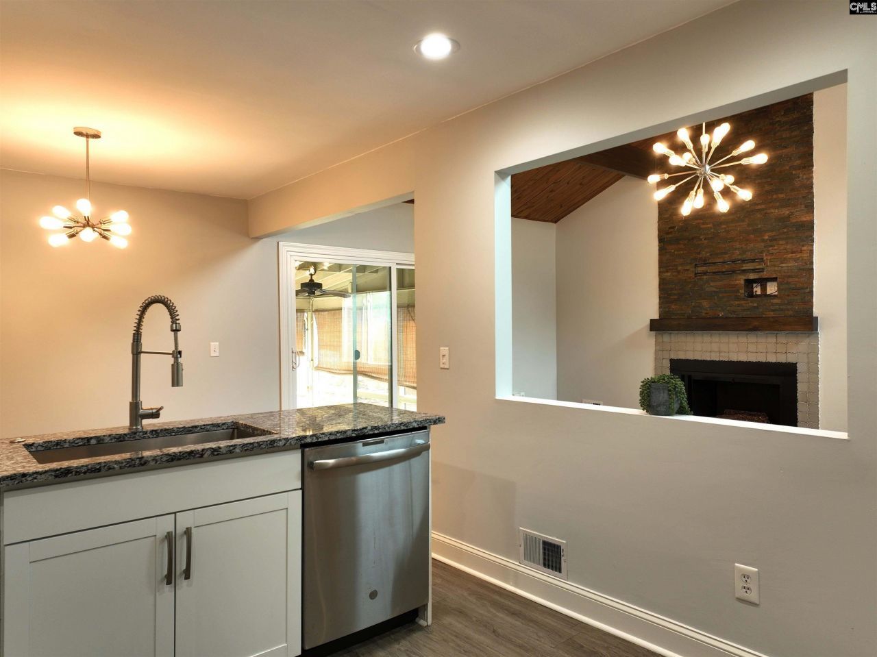 211 Shoreline Drive Photo 24