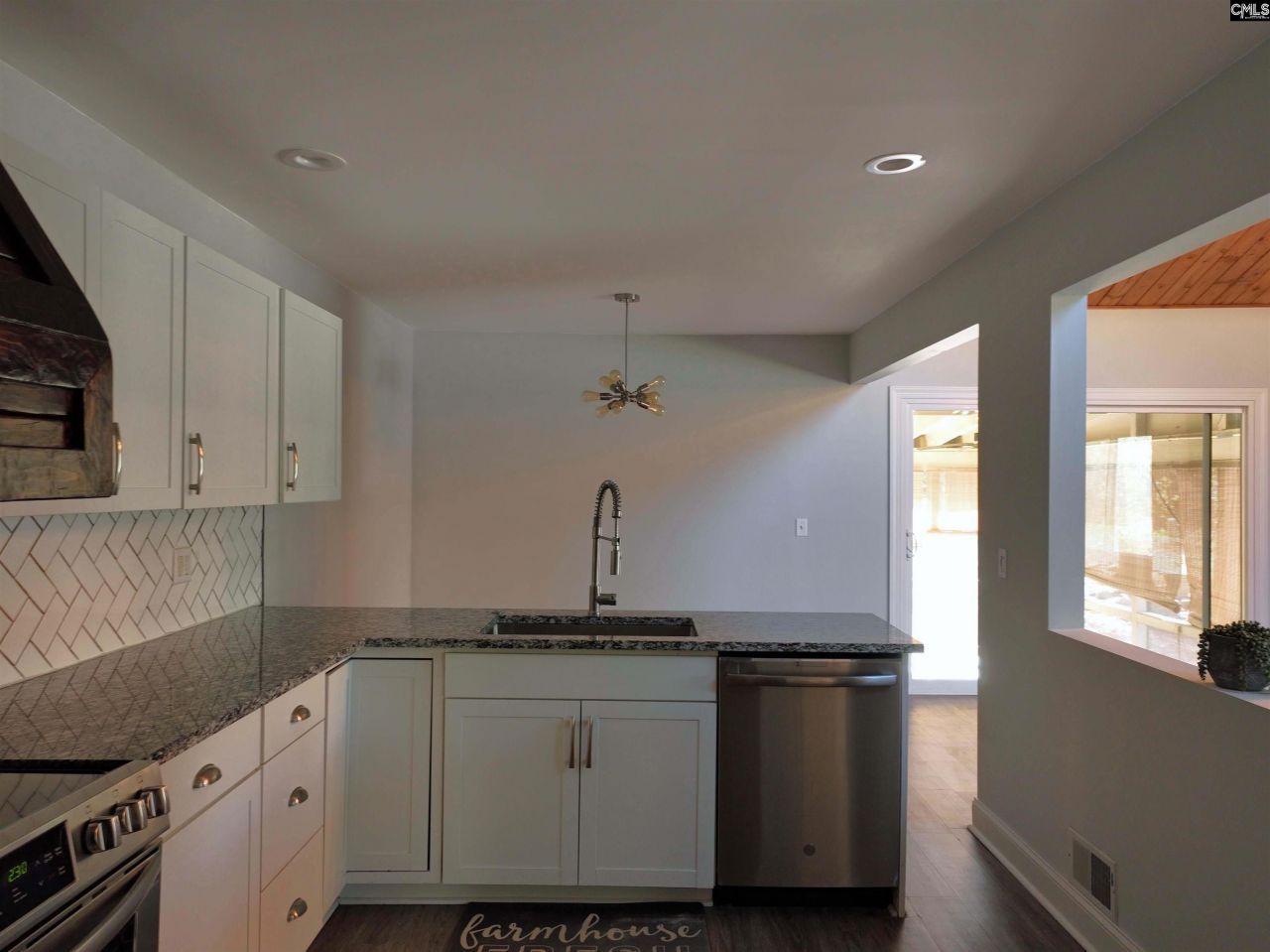 211 Shoreline Drive Photo 25