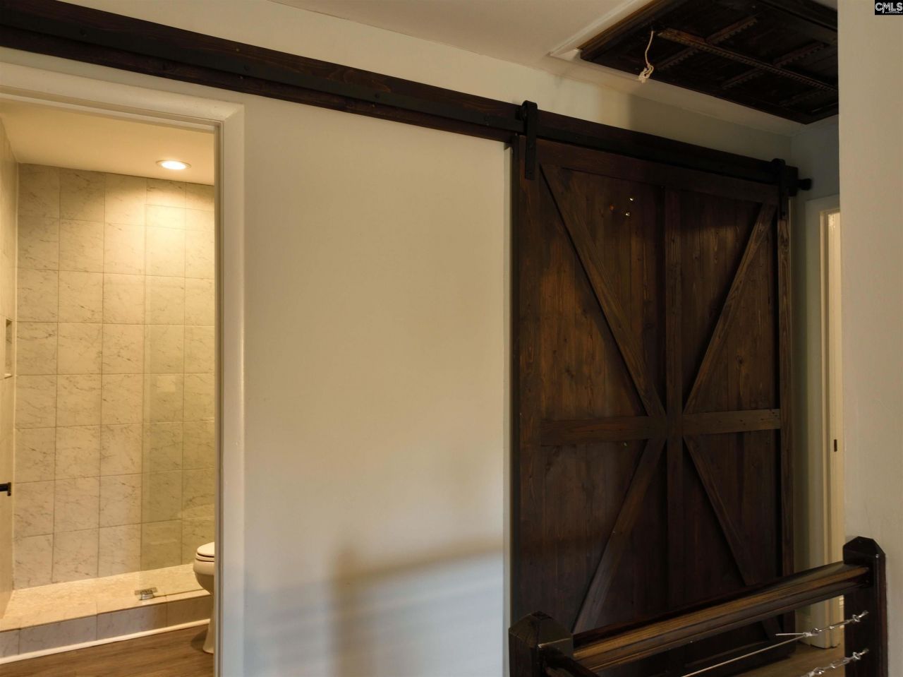 211 Shoreline Drive  Photo 29