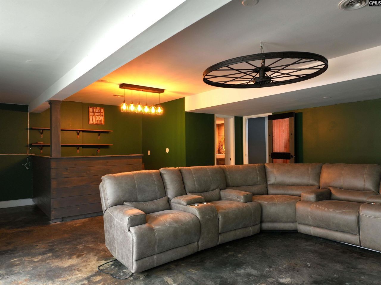 211 Shoreline Drive Photo 40