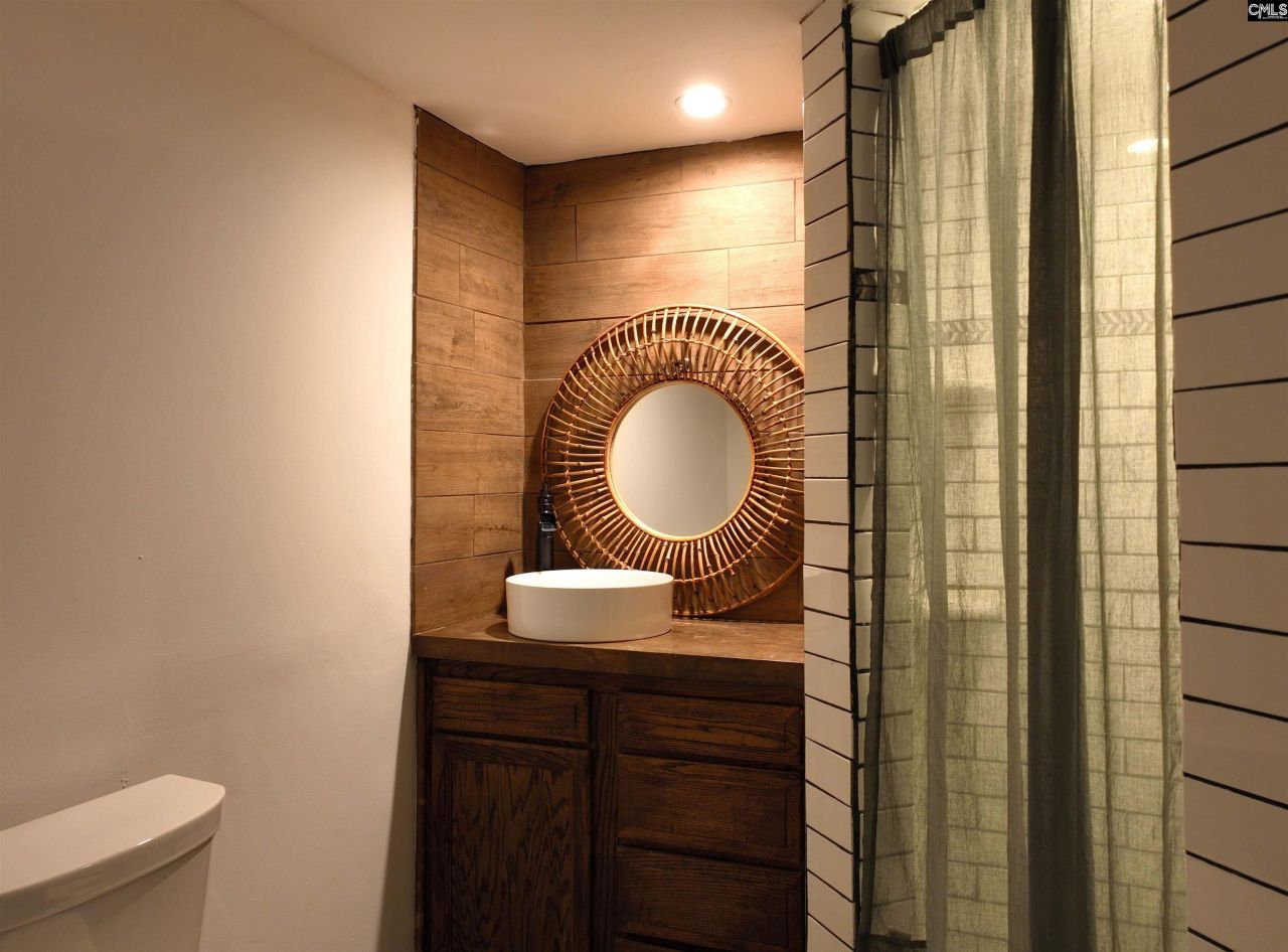 211 Shoreline Drive Photo 41