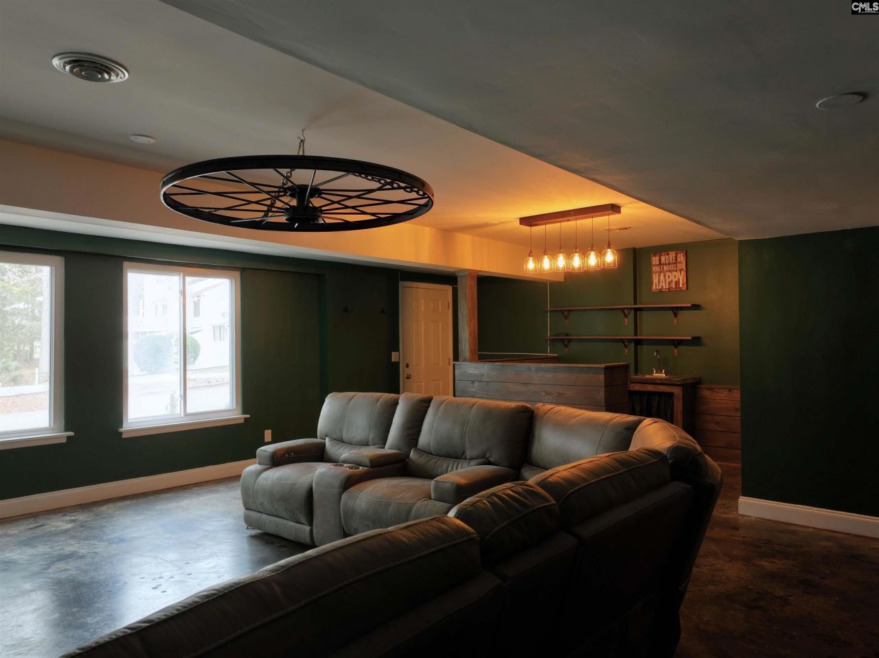 211 Shoreline Drive Photo 43