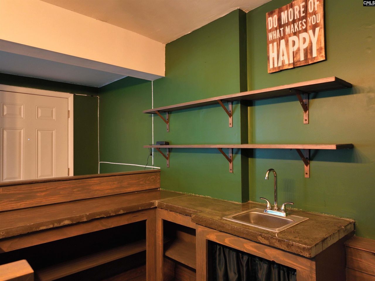 211 Shoreline Drive Photo 44