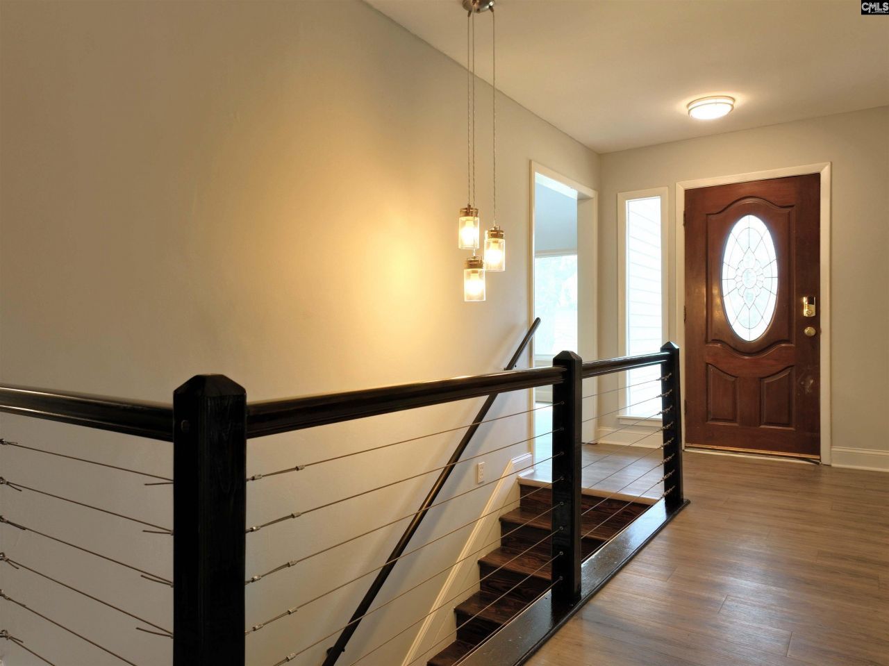 211 Shoreline Drive Photo 6