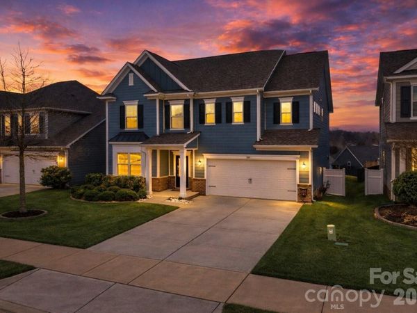 128 W Morehouse Avenue, Mooresville, NC 28117