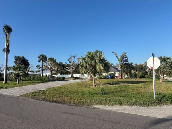 4701 Bethel Creek Drive, Vero Beach, FL 32963
