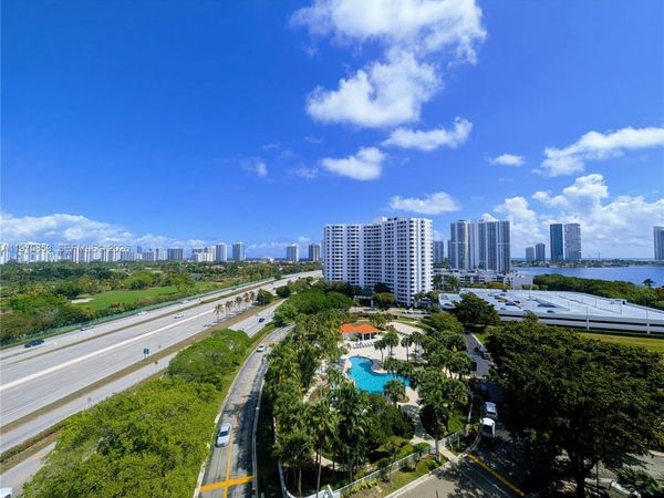 3300 NE 191st St, Unit 1208, Aventura, FL 33180
