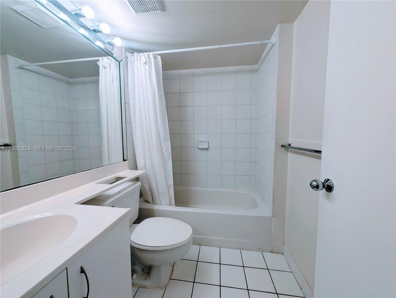 3300 NE 191st St, Unit 1208, Aventura, FL 33180 Photo