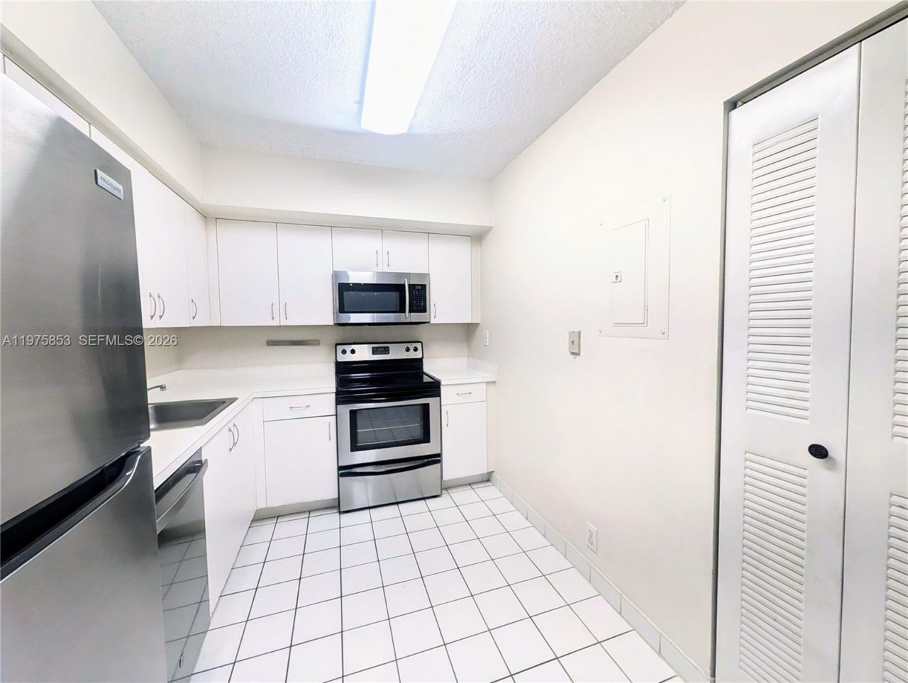 3300 NE 191st St, Unit 1208, Aventura, FL 33180 Photo