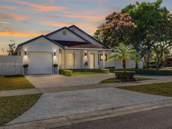 14360 SW 156th Ter, Miami, FL 33177