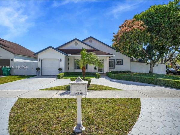 14360 SW 156th Ter, Miami, FL 33177