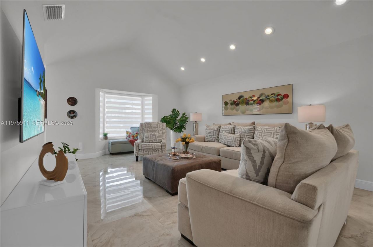 14360 SW 156th Ter, Miami, FL 33177 Photo