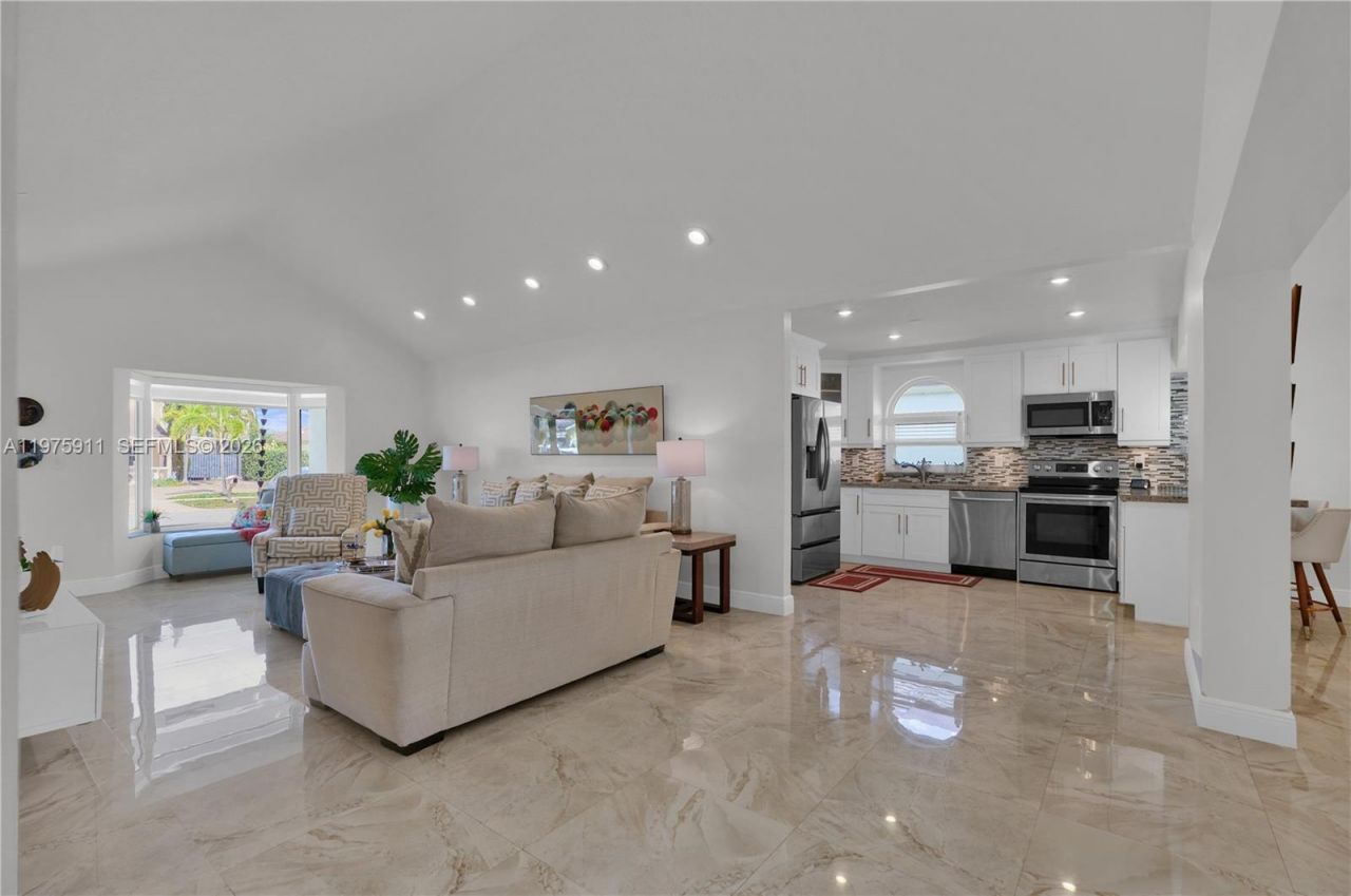 14360 SW 156th Ter, Miami, FL 33177 Photo