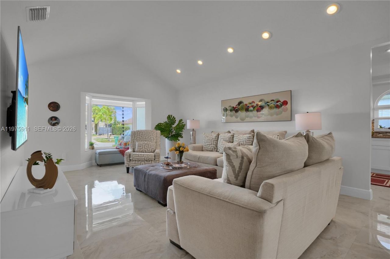 14360 SW 156th Ter , Miami, FL 33177 Photo