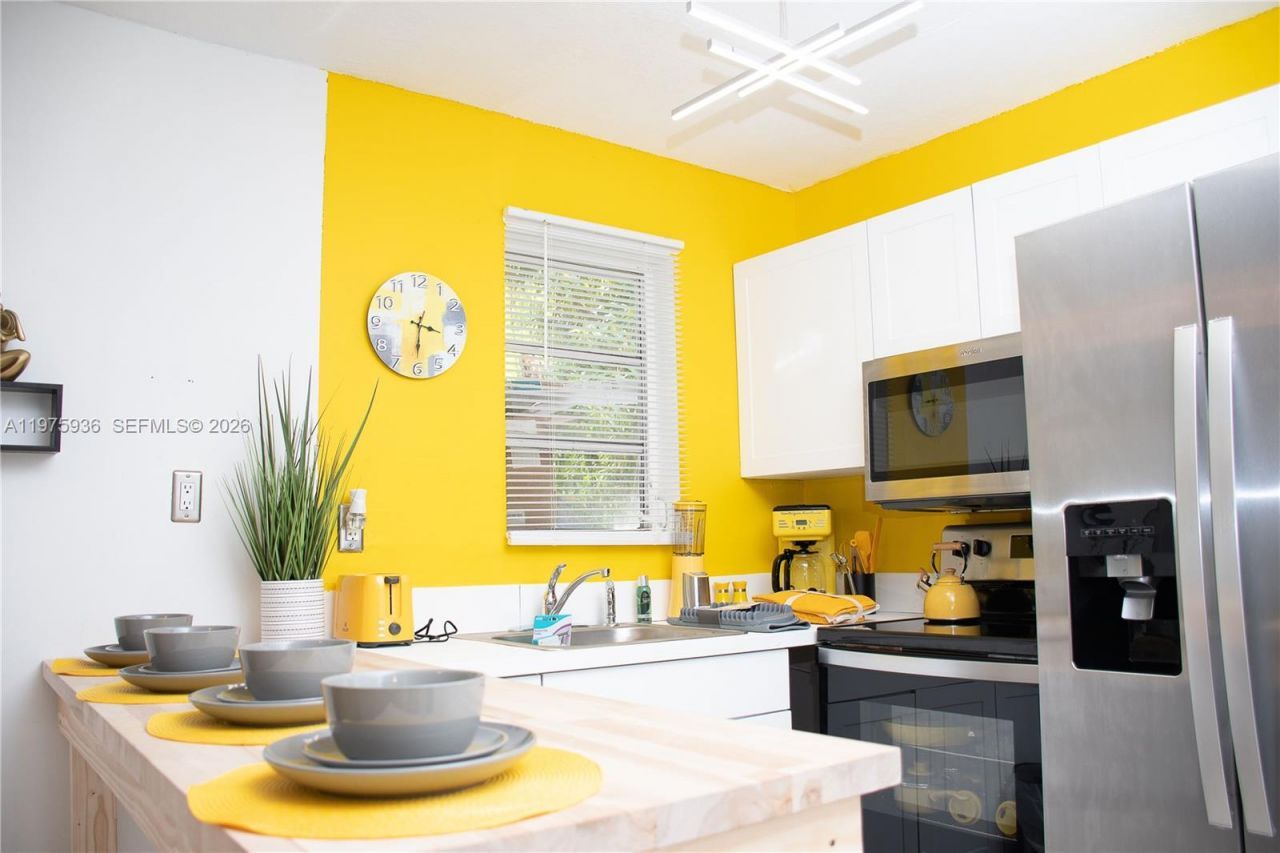 43 NW 41st St , Miami, FL 33127 Photo