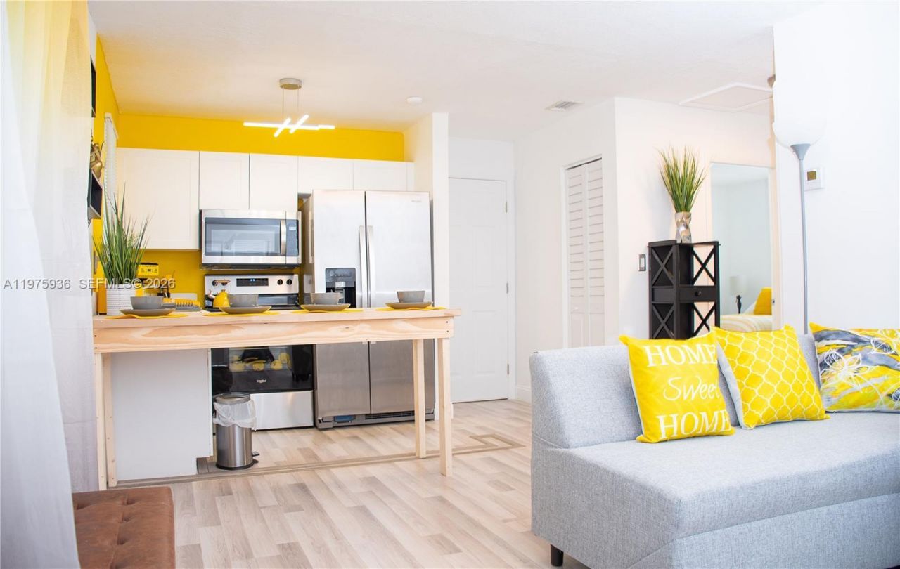 43 NW 41st St , Miami, FL 33127 Photo