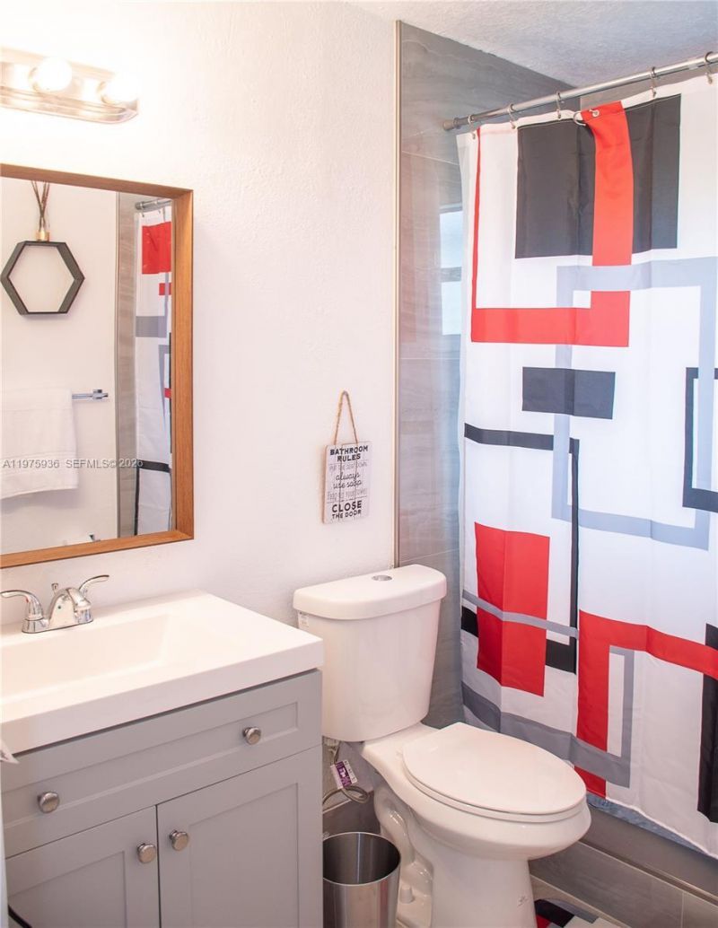 43 NW 41st St , Miami, FL 33127 Photo