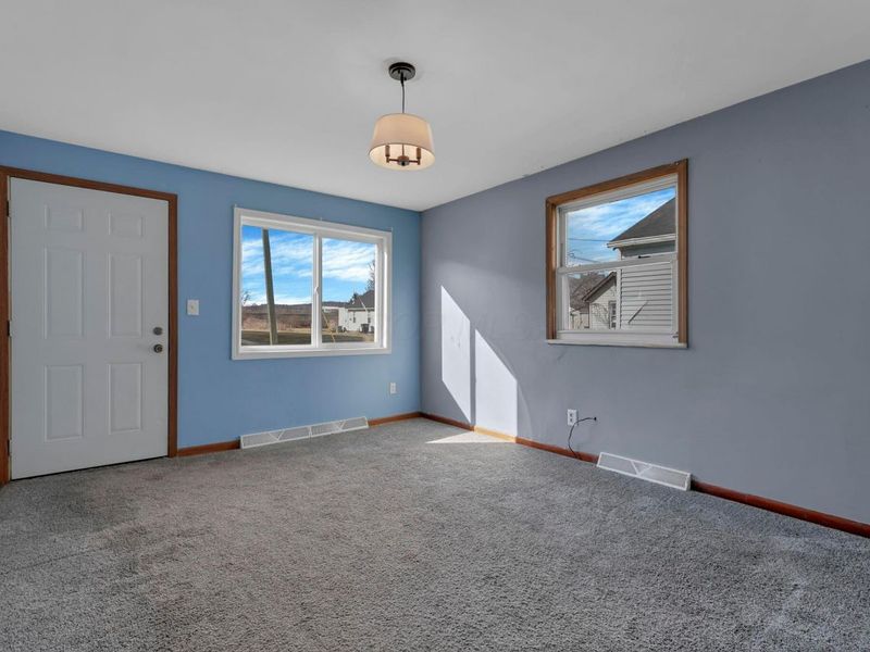 1113 E Locust Street , Lancaster, OH 43130 Photo 2