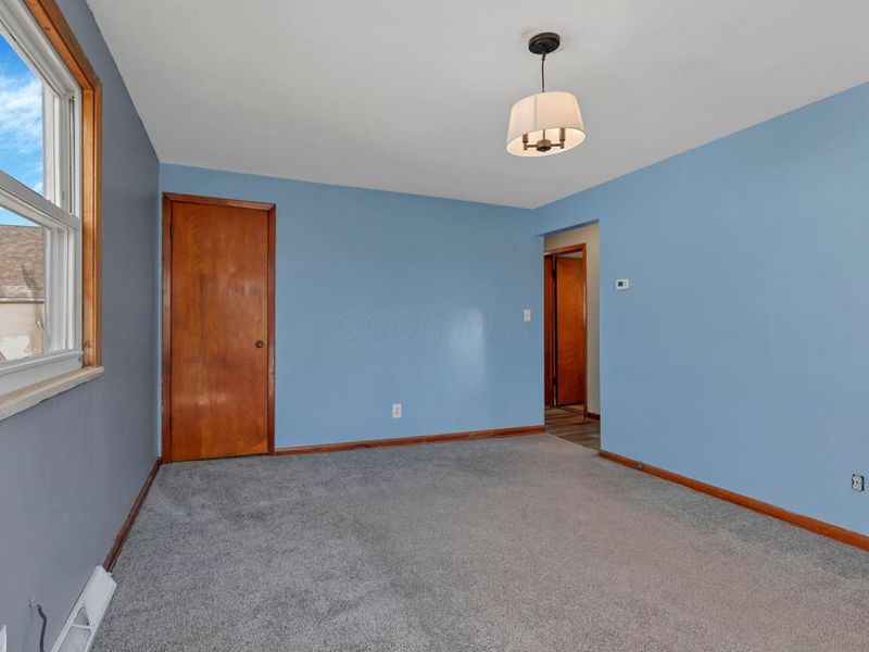 1113 E Locust Street , Lancaster, OH 43130 Photo 4