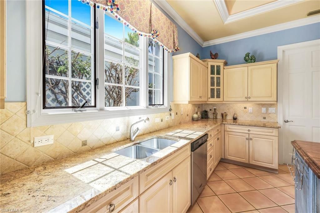 15588 Whitney Ln, Naples, FL 34110 Photo