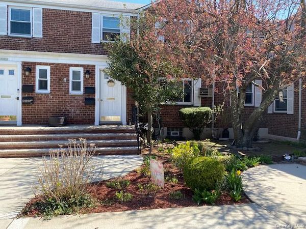 72-31 Little Neck Parkway , Unit G-1, Glen Oaks, NY 11004