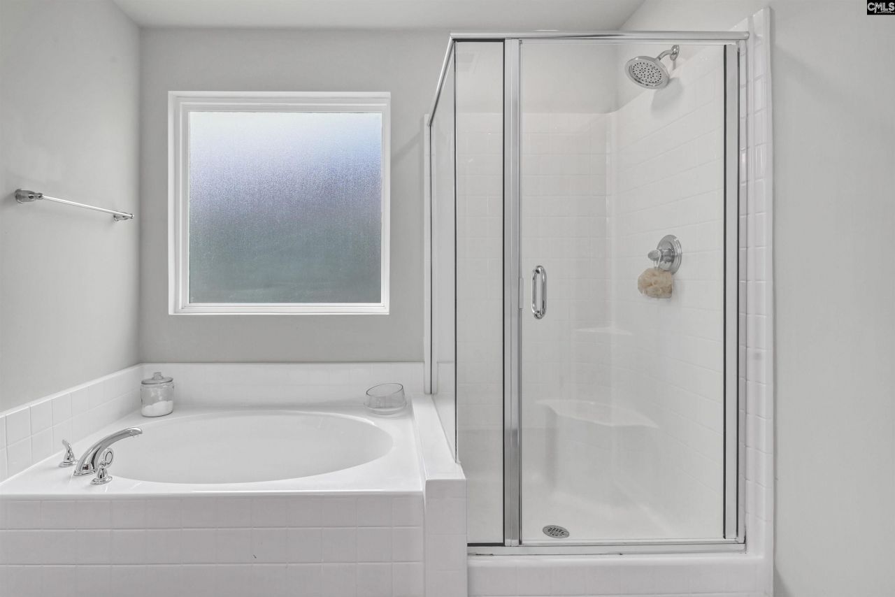 1916 Cold Rocks Way  Photo 18