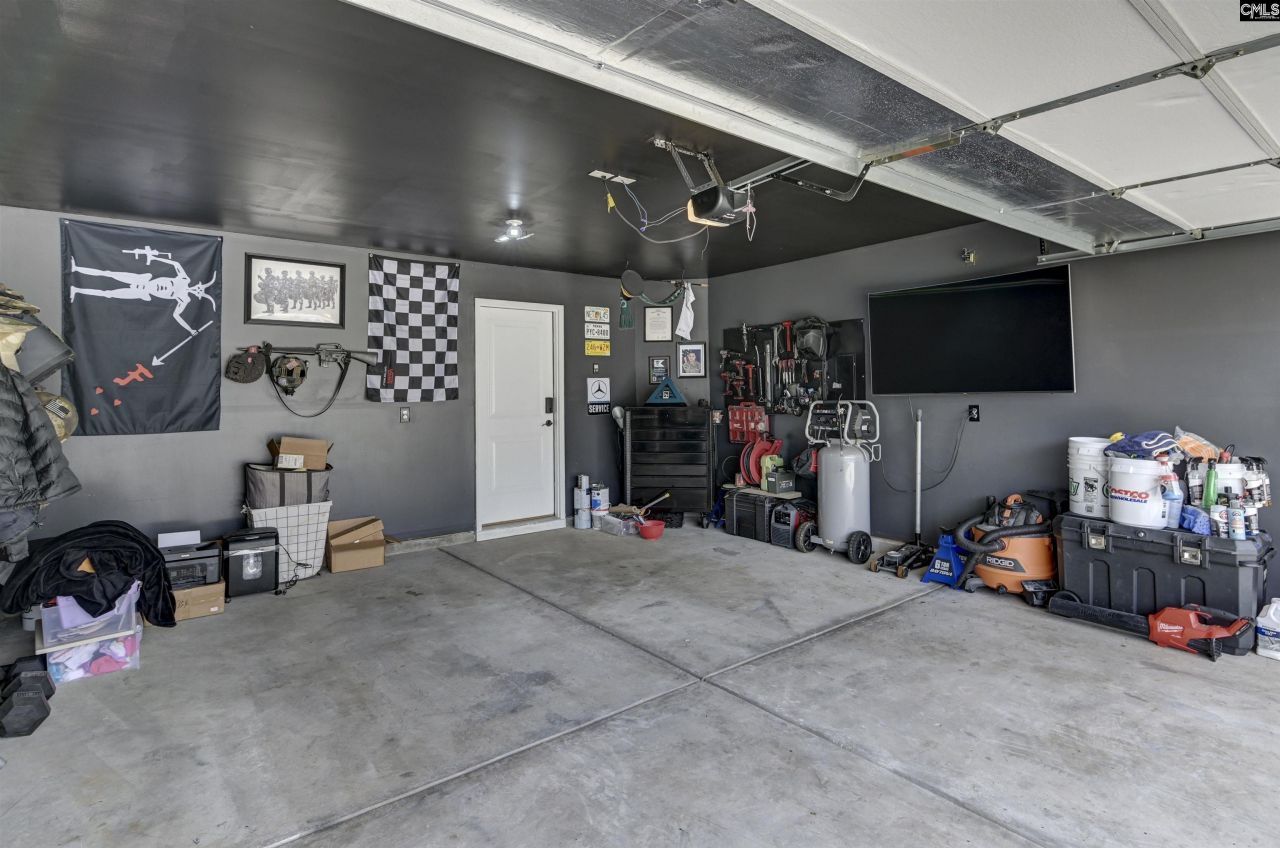 1916 Cold Rocks Way  Photo 24