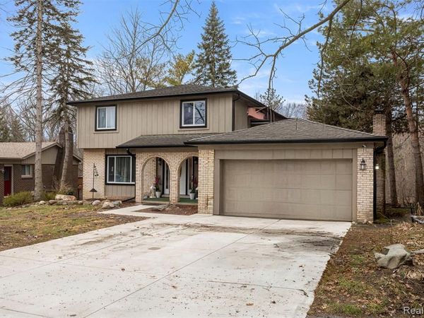 21739 Parklane Street, Farmington Hills, MI 48335