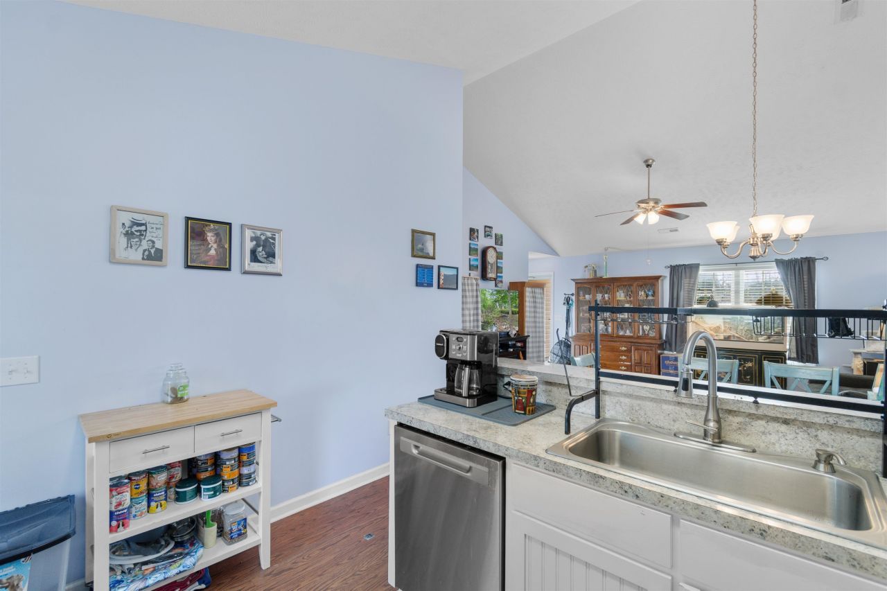 347 Beulah Circle  Photo 12