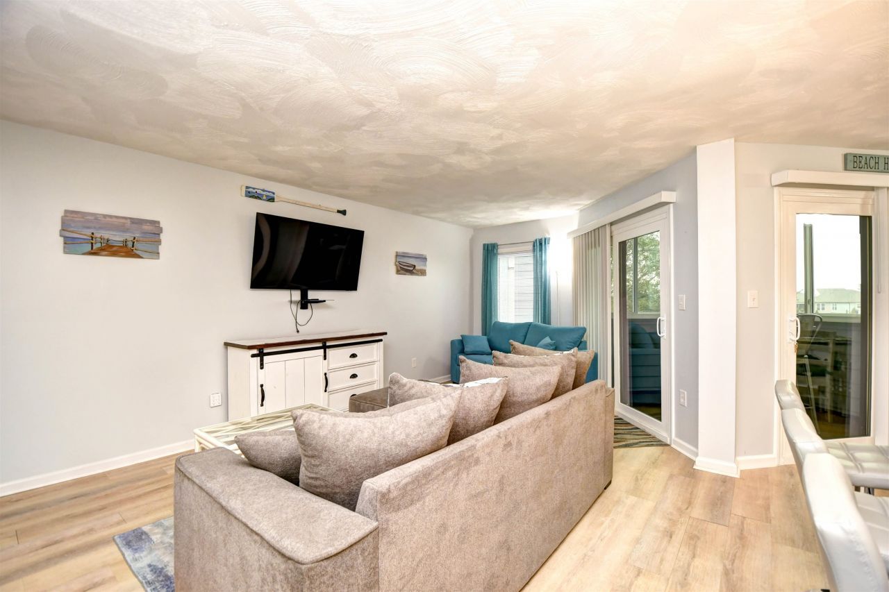 1101 Possum Trot Rd. Photo 4