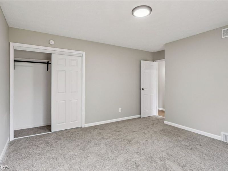 2829 Tibbetts Wick Road, Hubbard, OH 44425 Photo 17