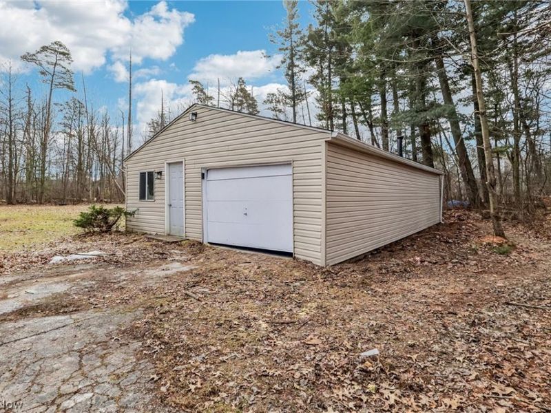 2829 Tibbetts Wick Road, Hubbard, OH 44425 Photo 37