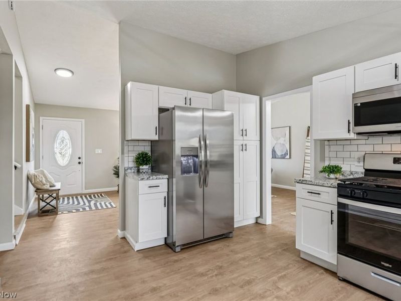 2829 Tibbetts Wick Road, Hubbard, OH 44425 Photo 4