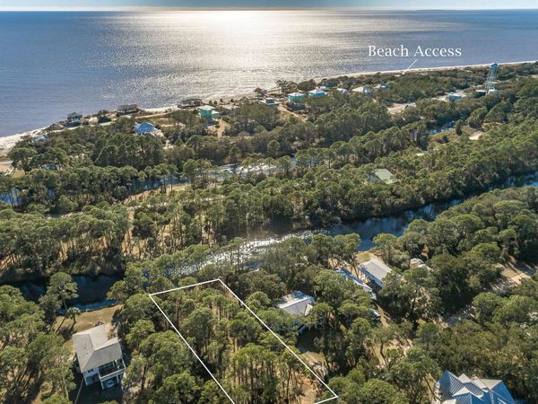 160 Harbor Circle, Alligator Point, FL