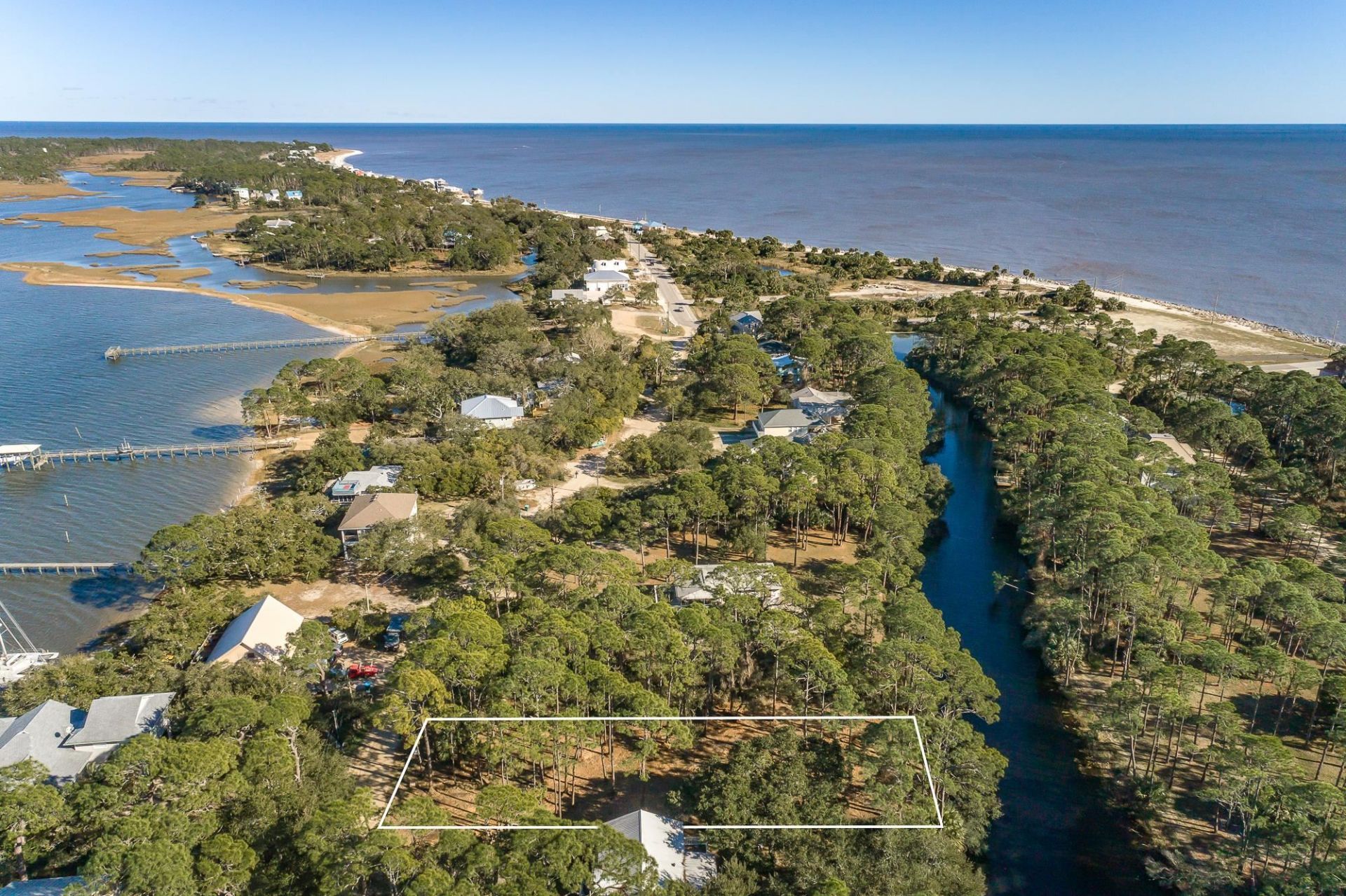 160 Harbor Circle, Alligator Point, FL 00000 Photo