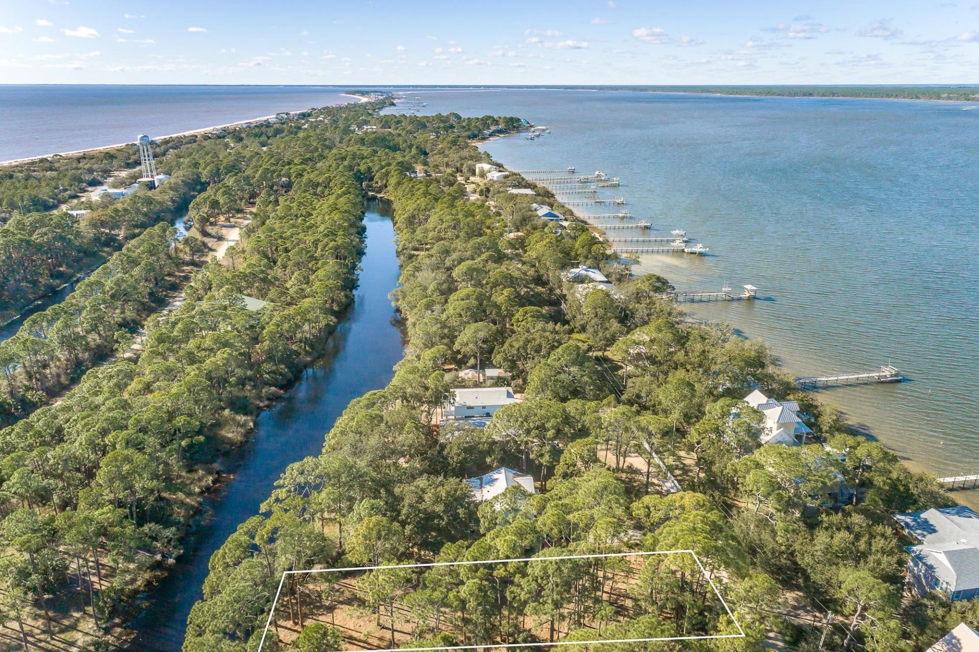 160 Harbor Circle, Alligator Point, FL 00000 Photo
