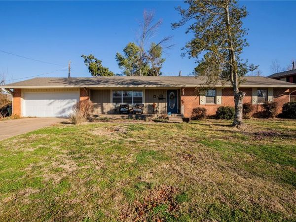 1305 W Birch Drive, Rogers, AR 72758