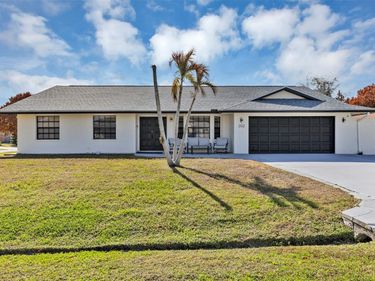 202 SW HOLDEN TERRACE, PORT ST LUCIE, FL 34984