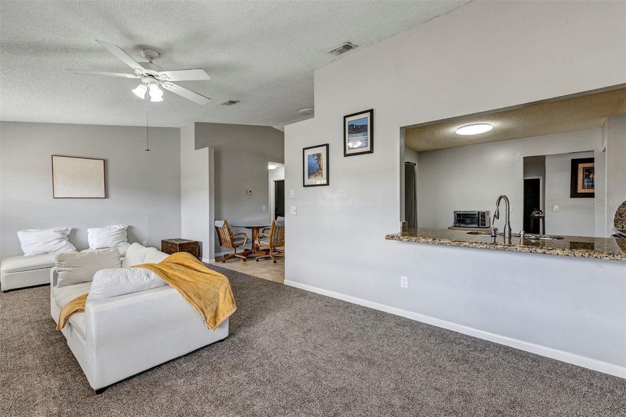 202 SW Holden Terrace, Port Saint Lucie, FL 34984 Photo