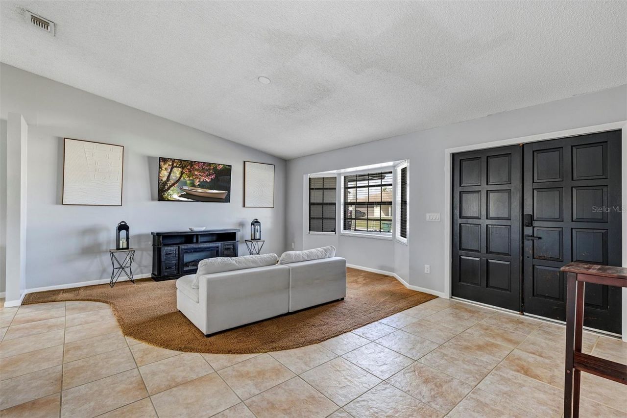 202 SW Holden Terrace, Port Saint Lucie, FL 34984 Photo