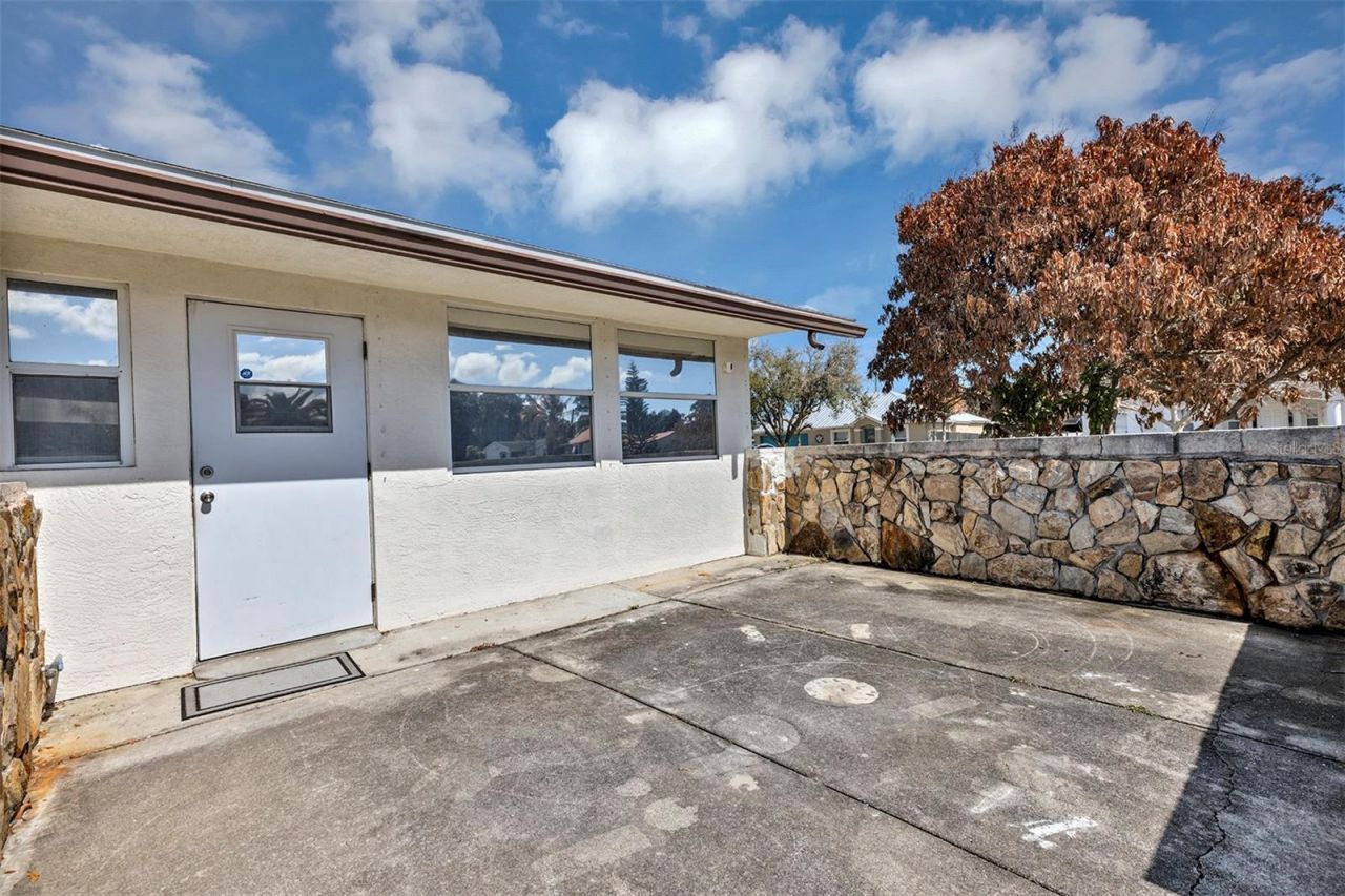 202 SW Holden Terrace, Port Saint Lucie, FL 34984 Photo