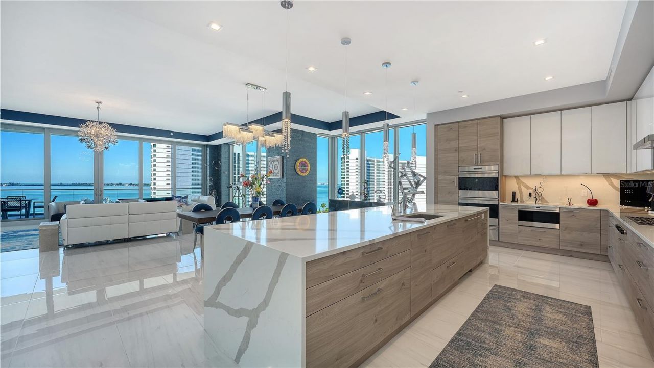 401 Quay  Commons, Unit 805, Sarasota, FL 34236 Photo