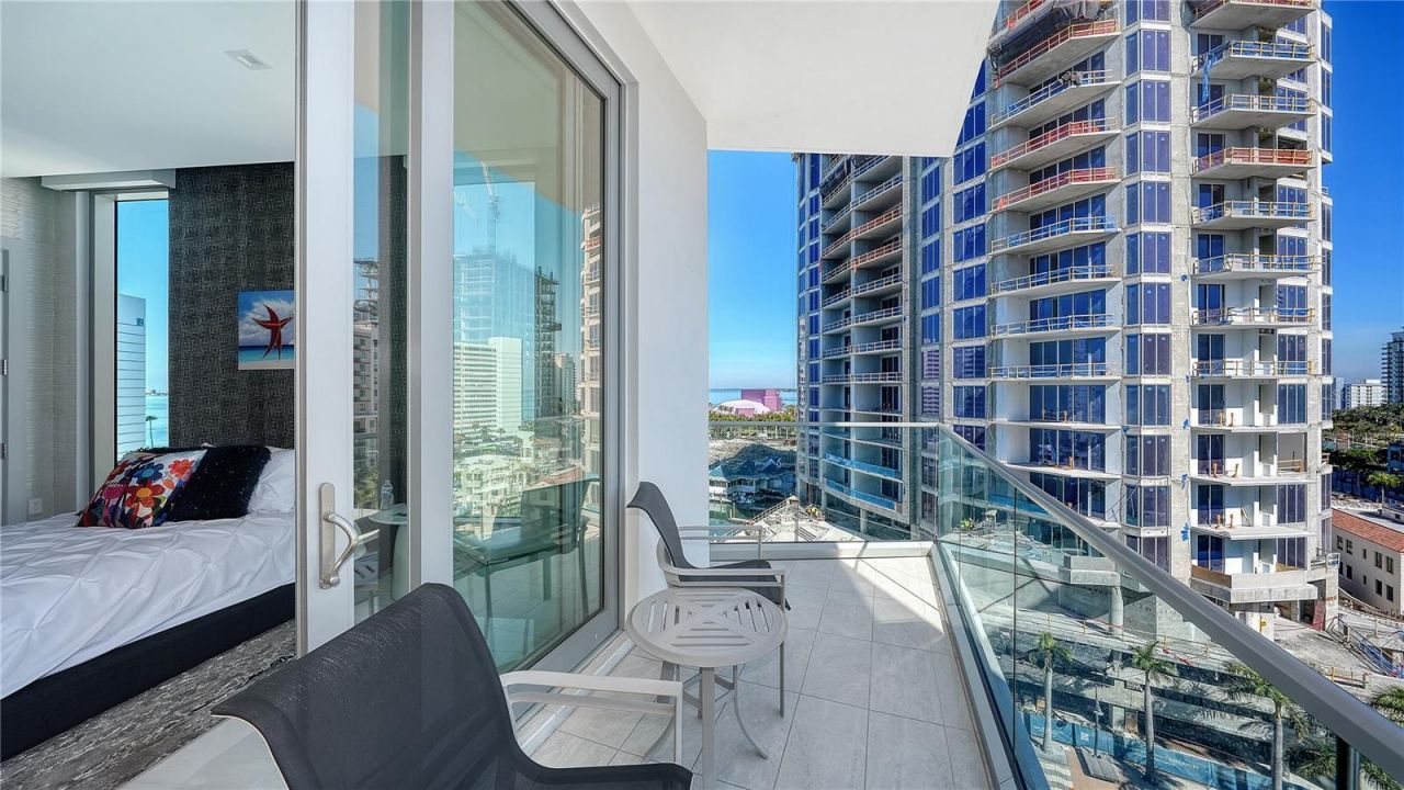 401 Quay  Commons, Unit 805, Sarasota, FL 34236 Photo