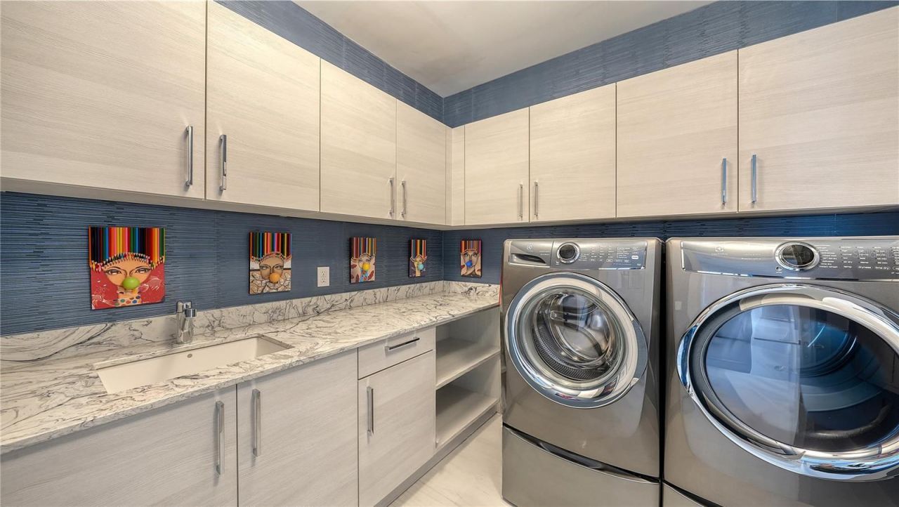 401 Quay  Commons, Unit 805, Sarasota, FL 34236 Photo